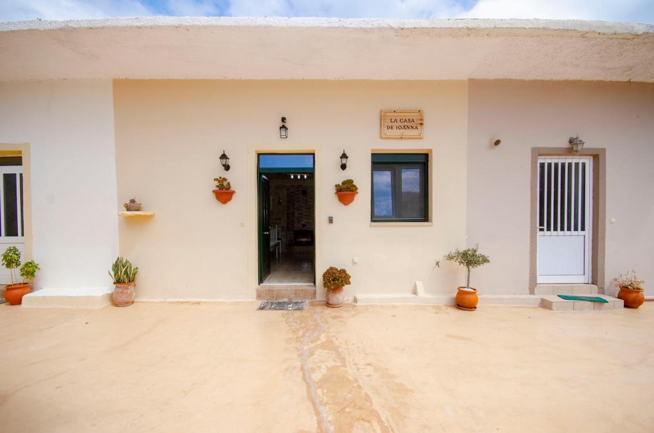 La Casa De Ioanna Lägenhet Kíssamos Exteriör bild