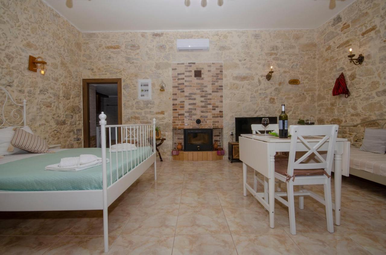 La Casa De Ioanna Lägenhet Kíssamos Exteriör bild