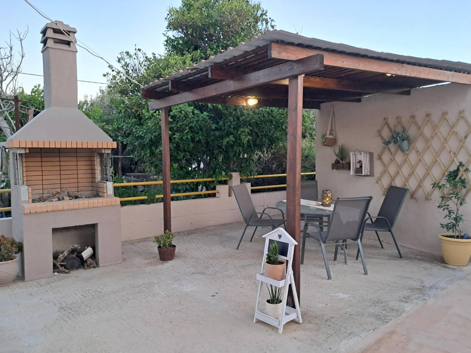 La Casa De Ioanna Lägenhet Kíssamos Exteriör bild
