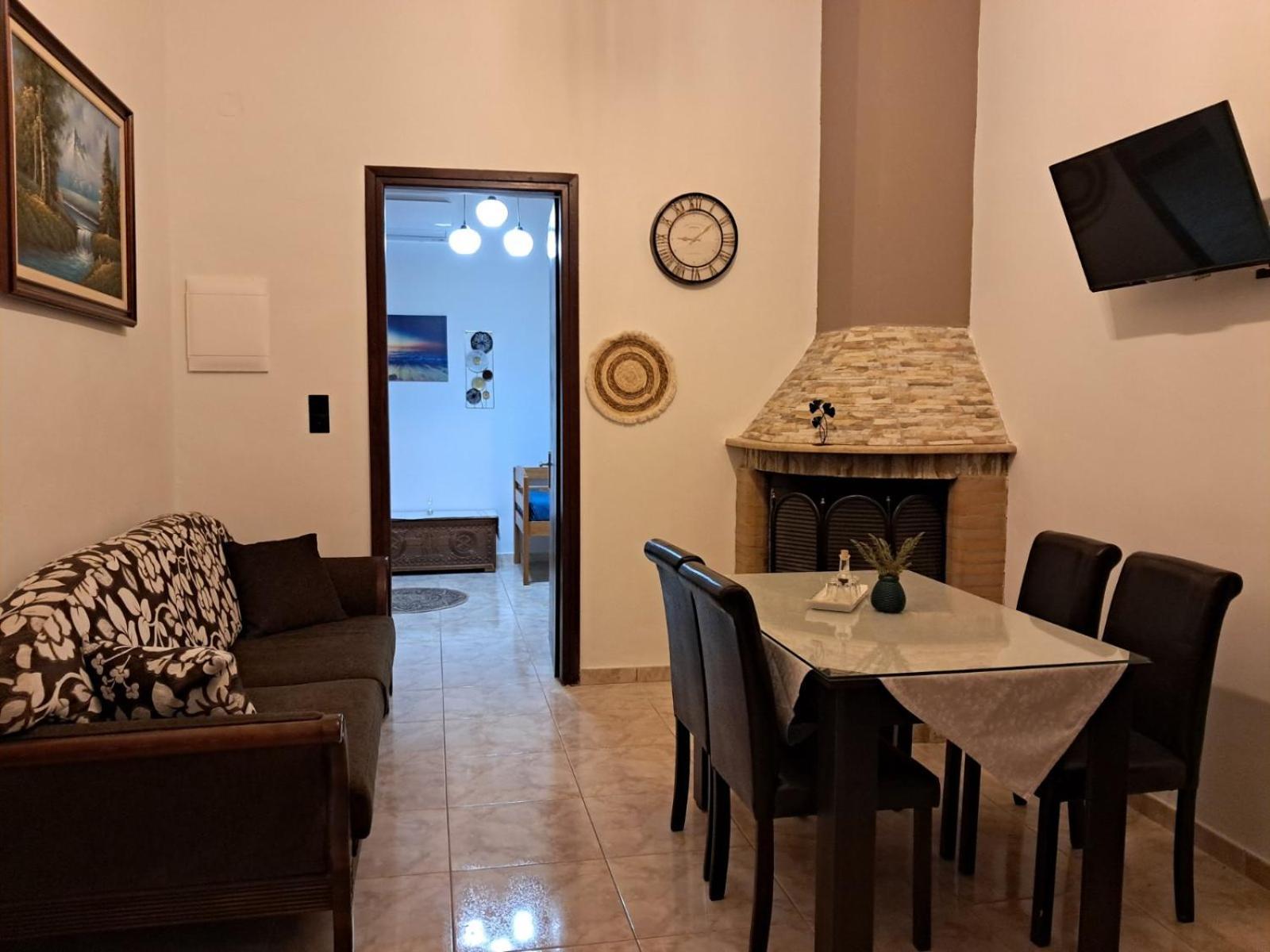 La Casa De Ioanna Lägenhet Kíssamos Exteriör bild