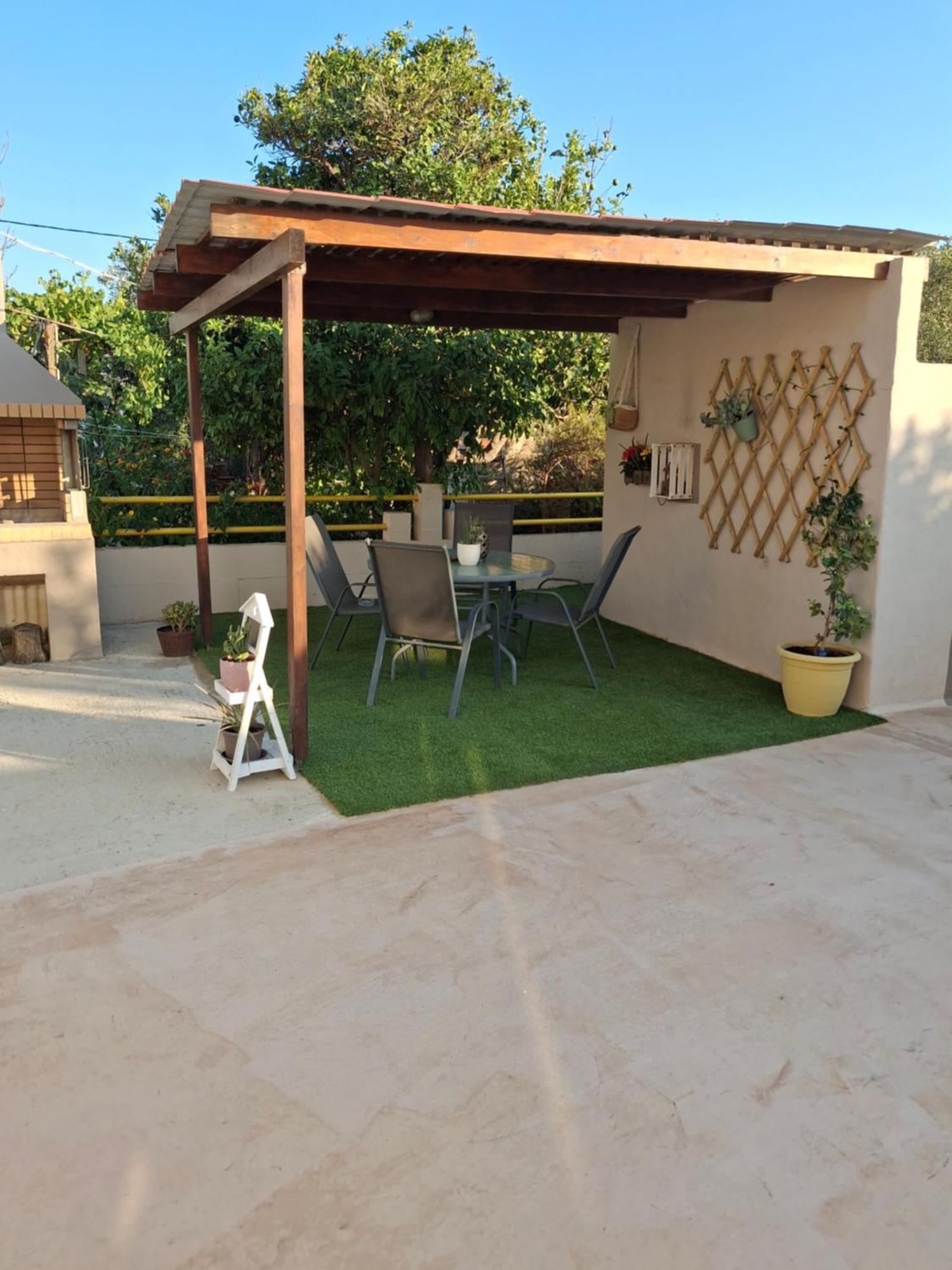 La Casa De Ioanna Lägenhet Kíssamos Exteriör bild